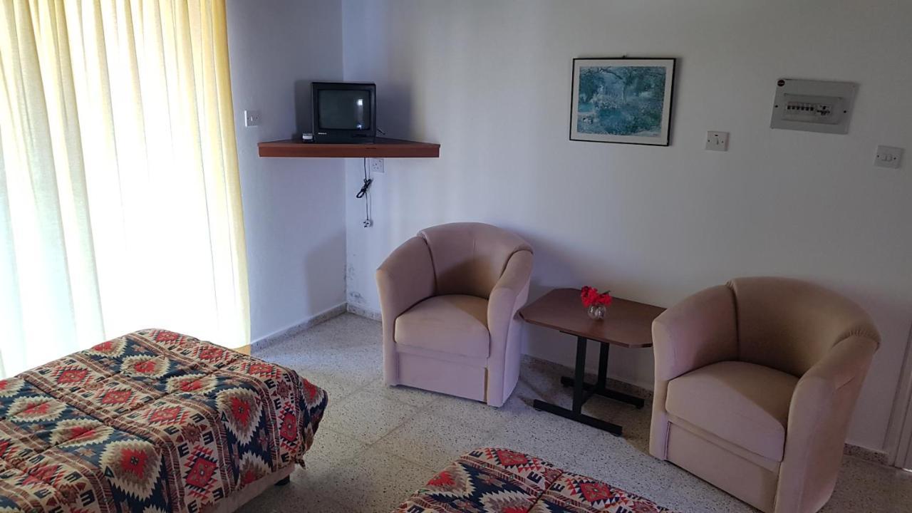 Citrus Tree Gardens Otel Karavas (Northern Cyprus)